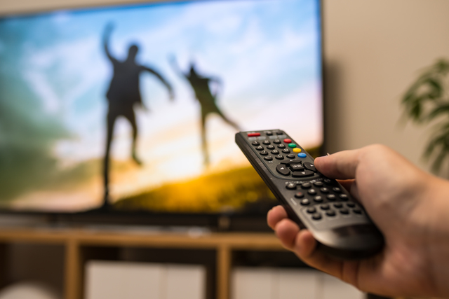 光回線でテレビを観る4つの方法を比較｜料金や接続方法も解説