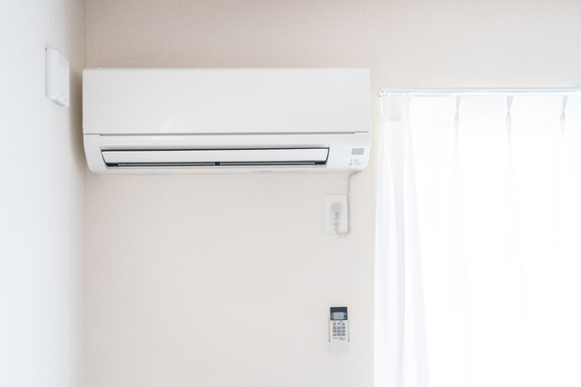エアコン暖房の電気代が高い？設定温度や賢い節約ポイントを解説